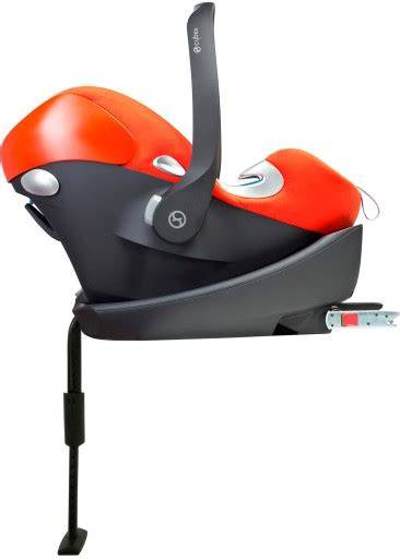 Rozdiel medzi ISOFIX a bezpečnostné pásy pri autosedačkách