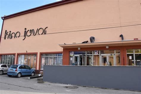 Ateliér Jozefa Vydrnáka a jeho diela: Zima v Tvrdošíne a Milénium rozkvitnutých čerešní