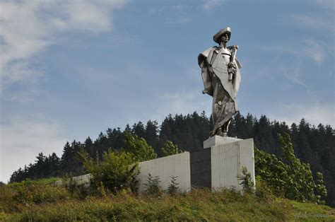 Socha Juraja Jánošíka nad Terchovou na kopci Vŕšky