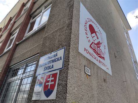 Zoznam základných škôl a zápis detí do školy v Považskej Bystrici