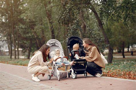 Porovnanie kočíkov Cybex a Britax: bezpečnosť, komfort a praktickosť pre rastúce dieťa 