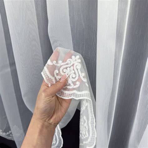 Kočík PNG Silueta Biela: jemná elegancia v detskom svete
