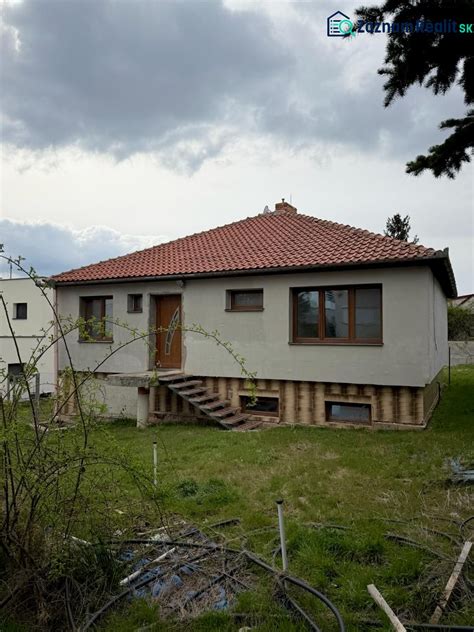 Fotky z užívateľských recenzií s veľkou strechou a priestrannou vaničkou