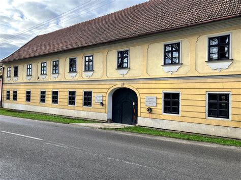 Budova učiteľskej prípravky v Kláštore pod Znievom