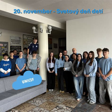 Deti premýšľajúce nad obrazcami a príbehmi