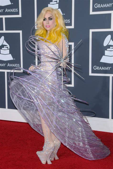 Infografika: Cesta kariéry Lady Gaga od raných rokov k svetovej hviezde
