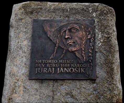Koláž - súčasti zbojníckej družiny Jánošíka a lokality akcií