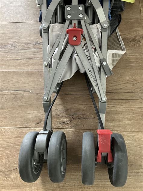 Detaily koliesok a bŕzd kočíka Maclaren Quest