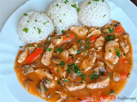 Morčacie soté so zeleninou a jazmínovou ryžou obrázok